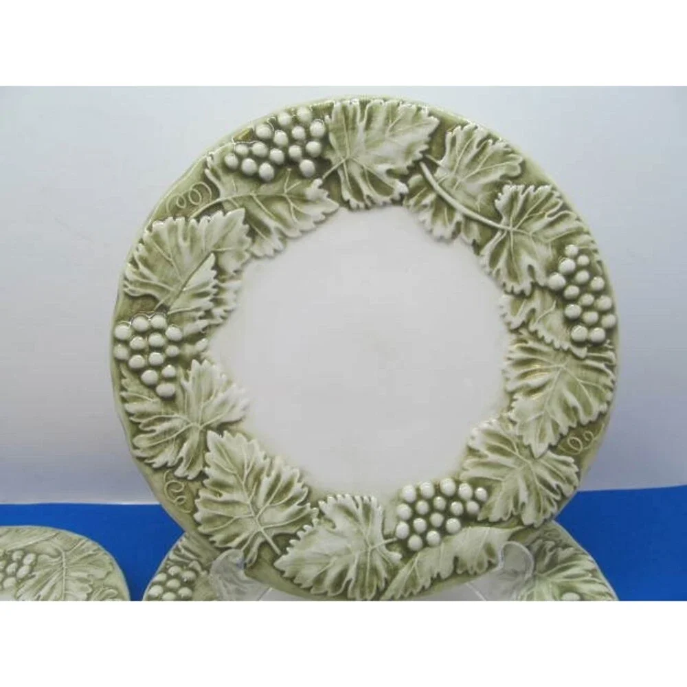 Williams Sonoma Napa Sage Embossed Lot 3 Salad Plates & 2 Saucers